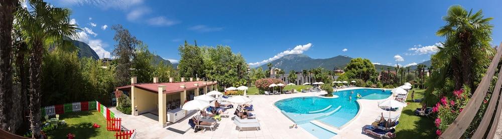 Astoria Resort Riva del Garda Eksteriør bilde